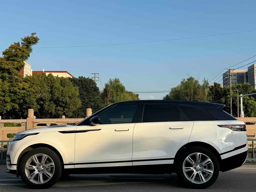 Land Rover Velar — миниатюра 3