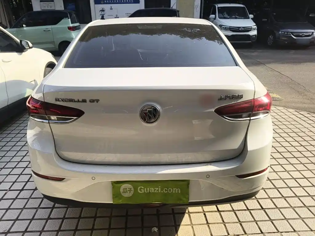 Buick Excelle — миниатюра 6
