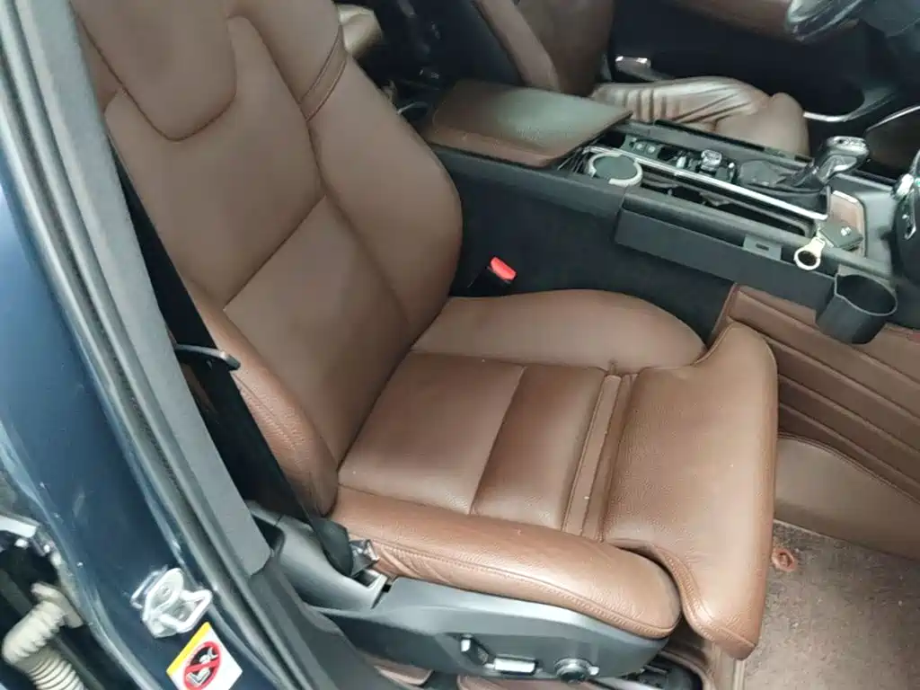 Volvo XC60 — миниатюра 25