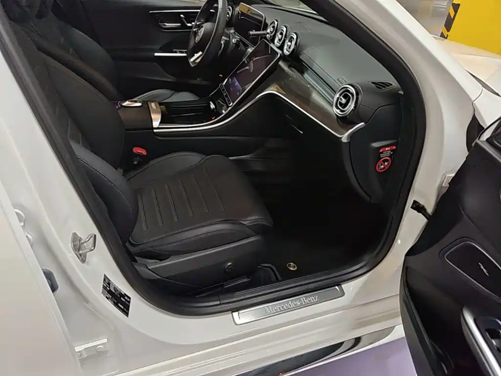 Mercedes-Benz C-Class — миниатюра 25