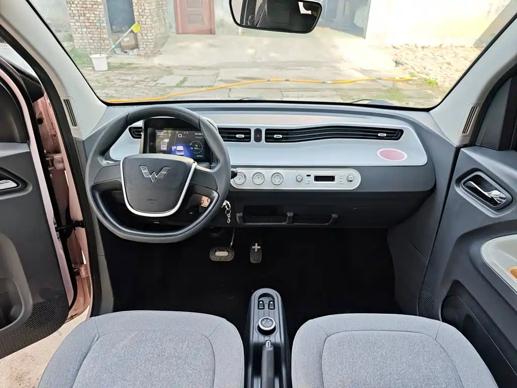 Wuling MINIEV — миниатюра 10