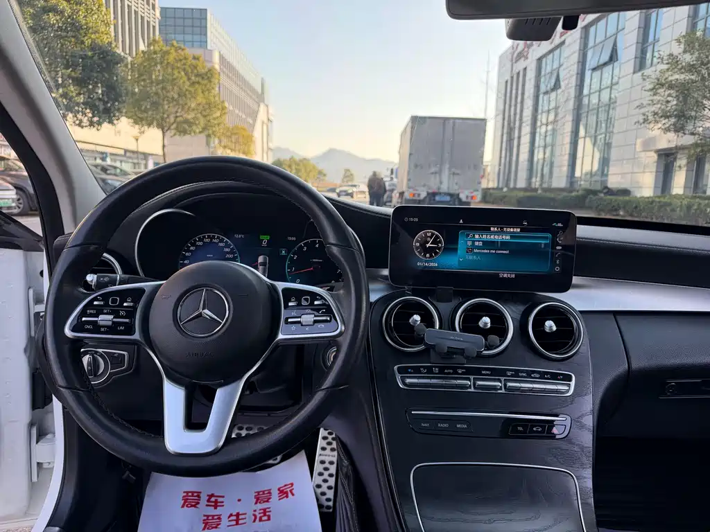 MERCEDES-BENZ C CLASS