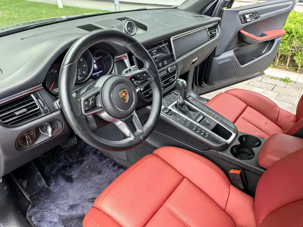 Porsche Macan — миниатюра 22