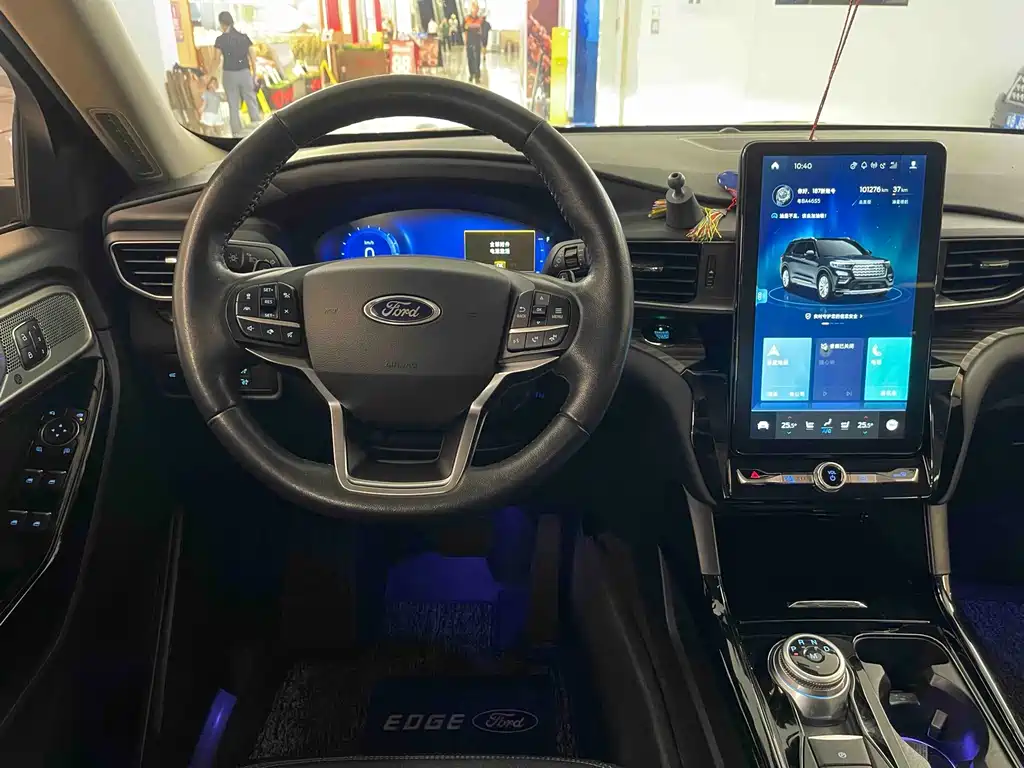 Ford Explorer — миниатюра 8