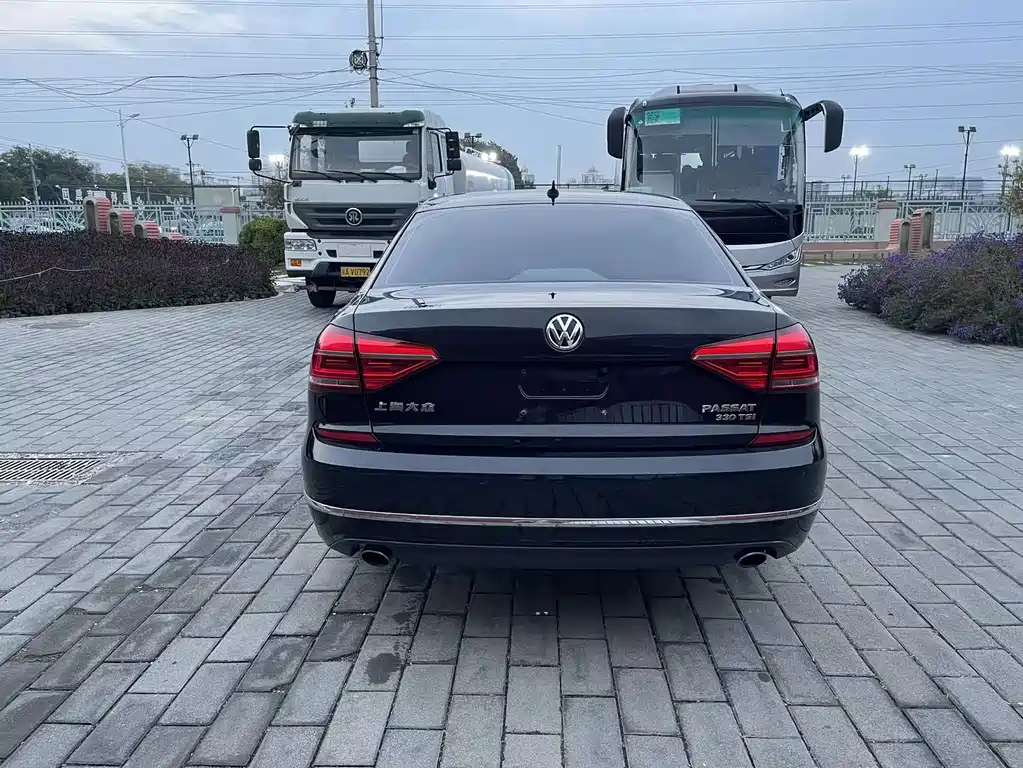 Volkswagen Passat — миниатюра 7
