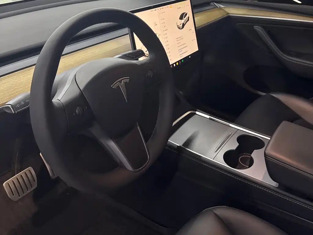 Tesla Model Y — фотографии объявления, Фото 17
