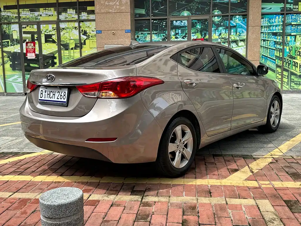 Hyundai Elantra Langdong — миниатюра 4