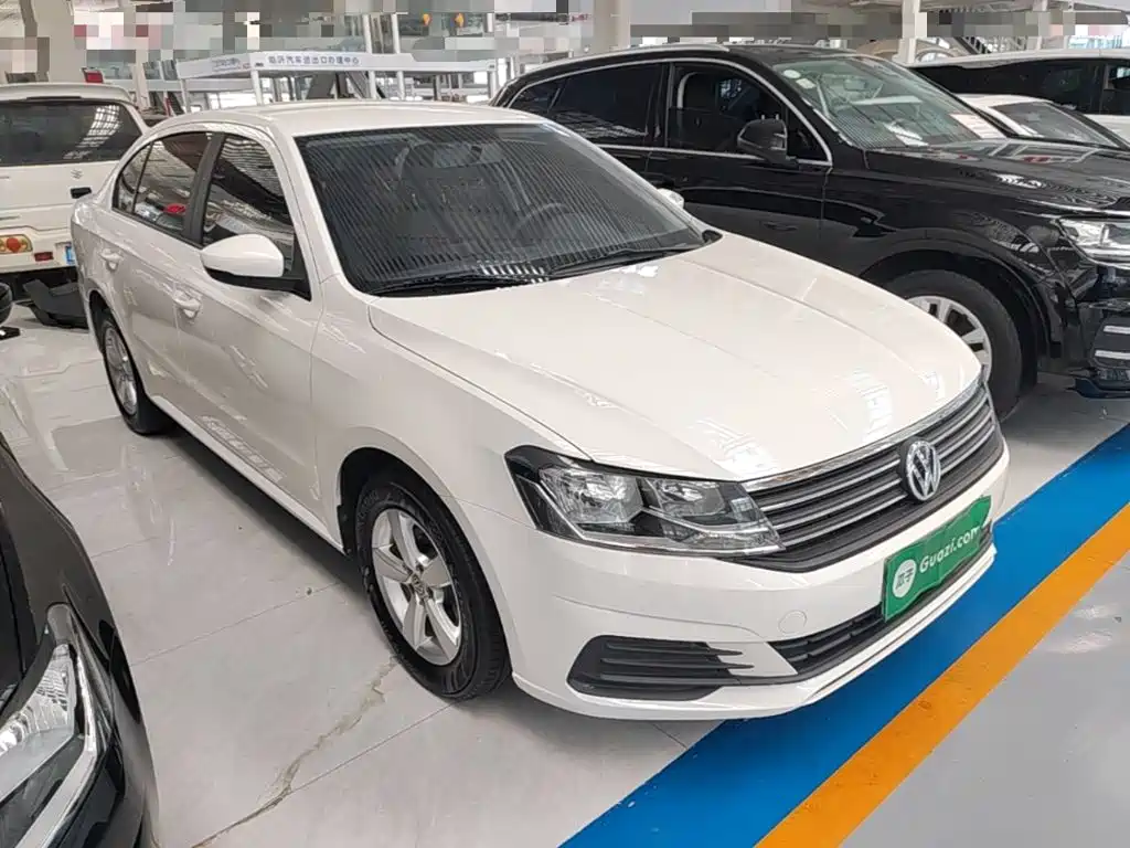Volkswagen Lavida — миниатюра 4