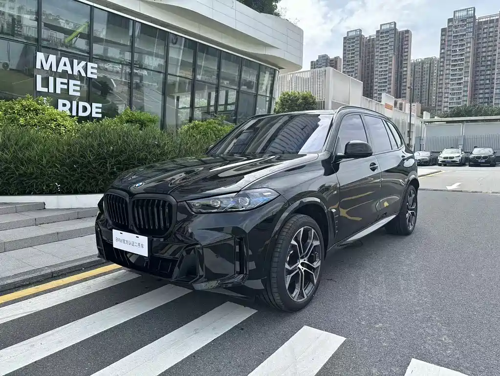 BMW X5 2026 xDrive 40Li M Sport
