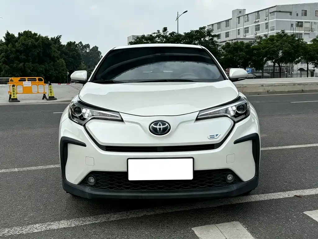 Toyota C-HR EV — миниатюра 2