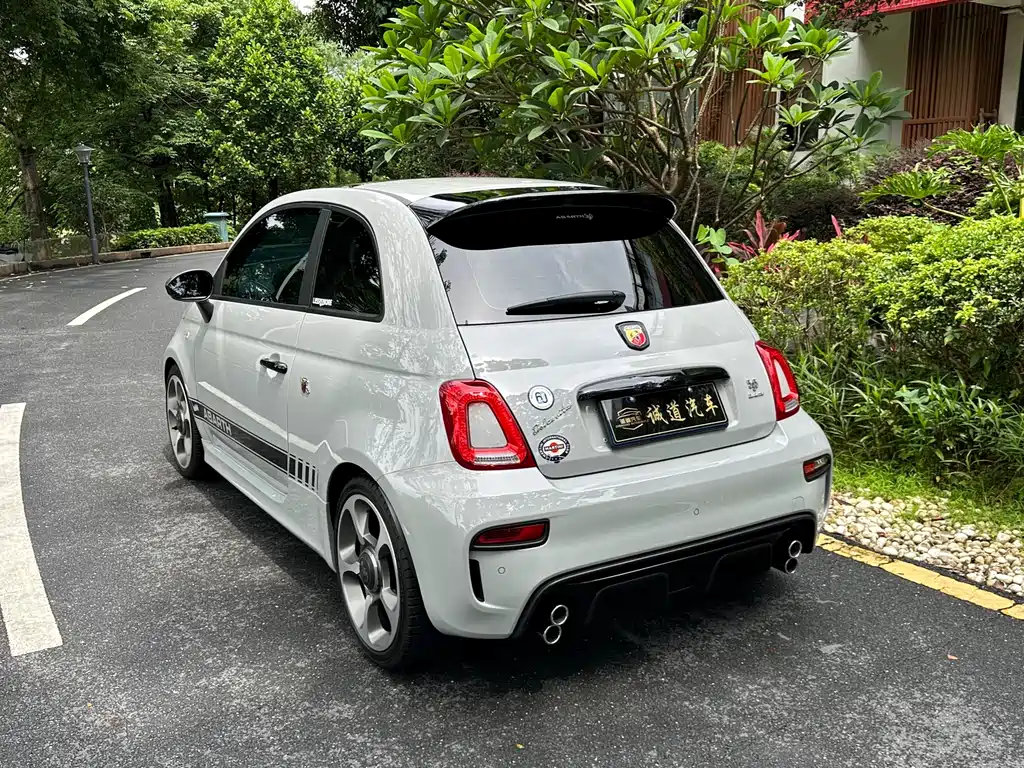 Abarth 595 2022 1.4T MT