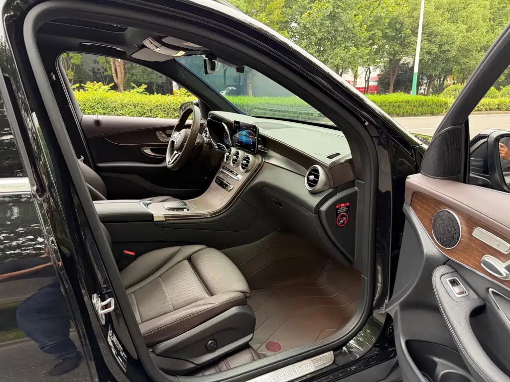 Mercedes-Benz GLC — миниатюра 10