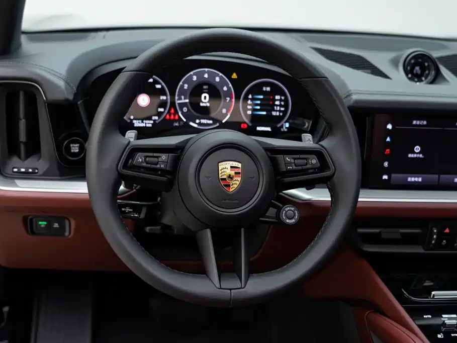 Porsche Cayenne — миниатюра 12