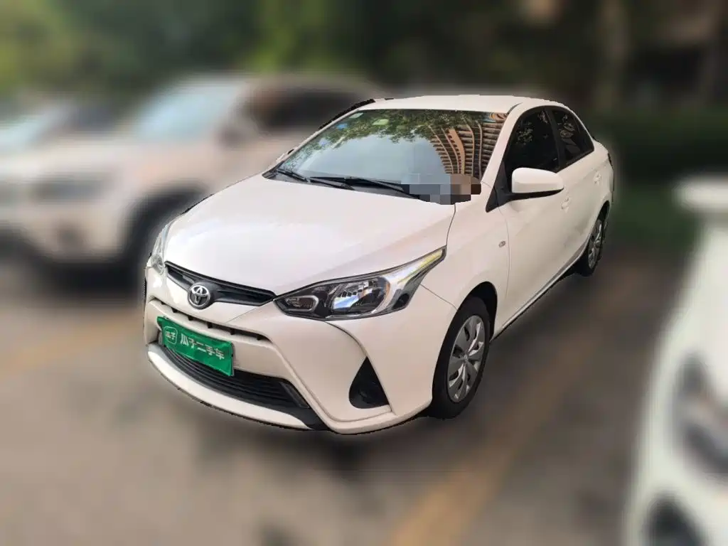 Toyota Yaris L