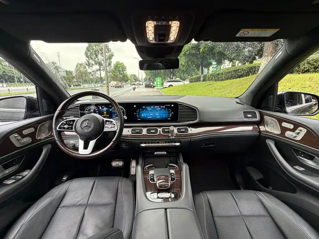 Mercedes-Benz GLS — миниатюра 13