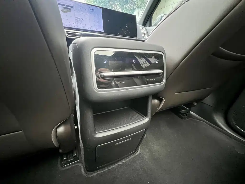 Li Auto Li L8 — миниатюра 21