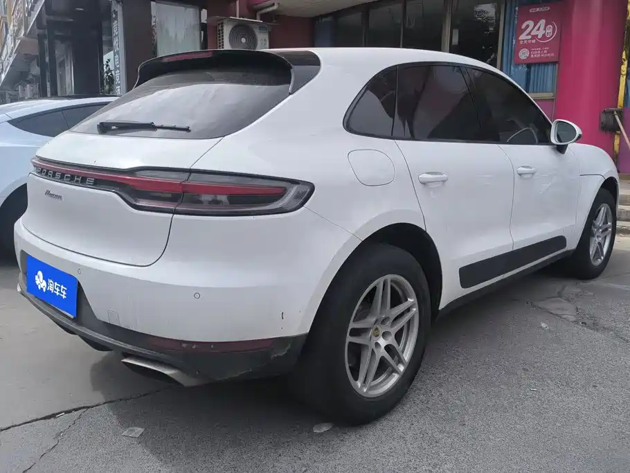 Porsche Macan — миниатюра 2
