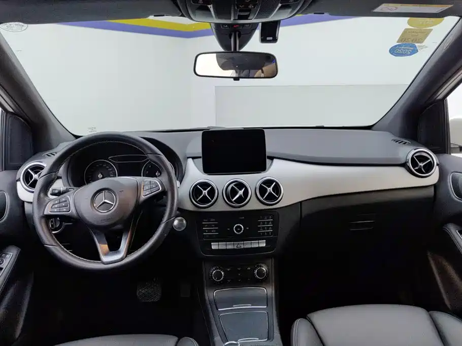 Mercedes-Benz B-Class — миниатюра 12
