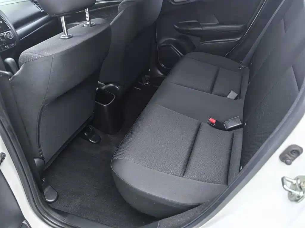 Honda Fit — миниатюра 24