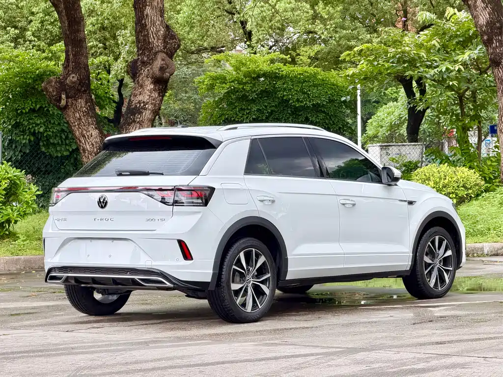 Volkswagen T-Roc 2024 300TSI DSG