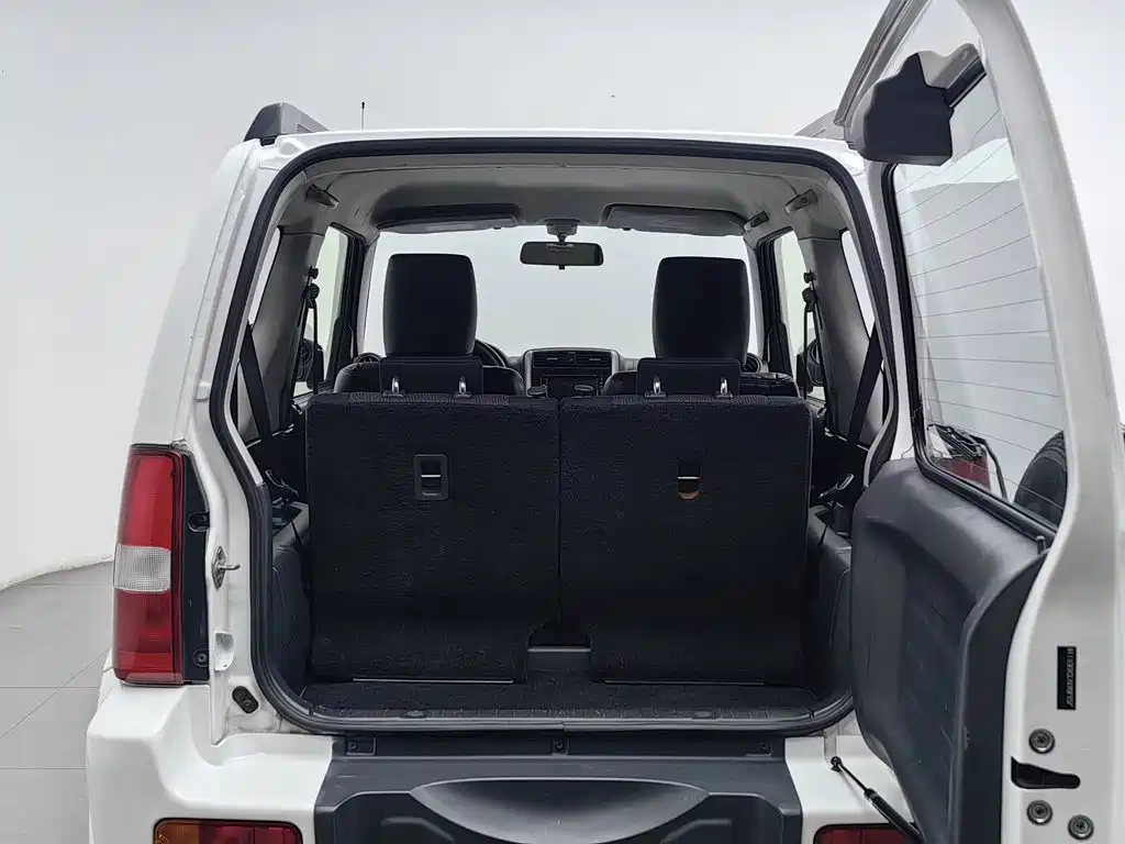 Suzuki Jimny — миниатюра 16