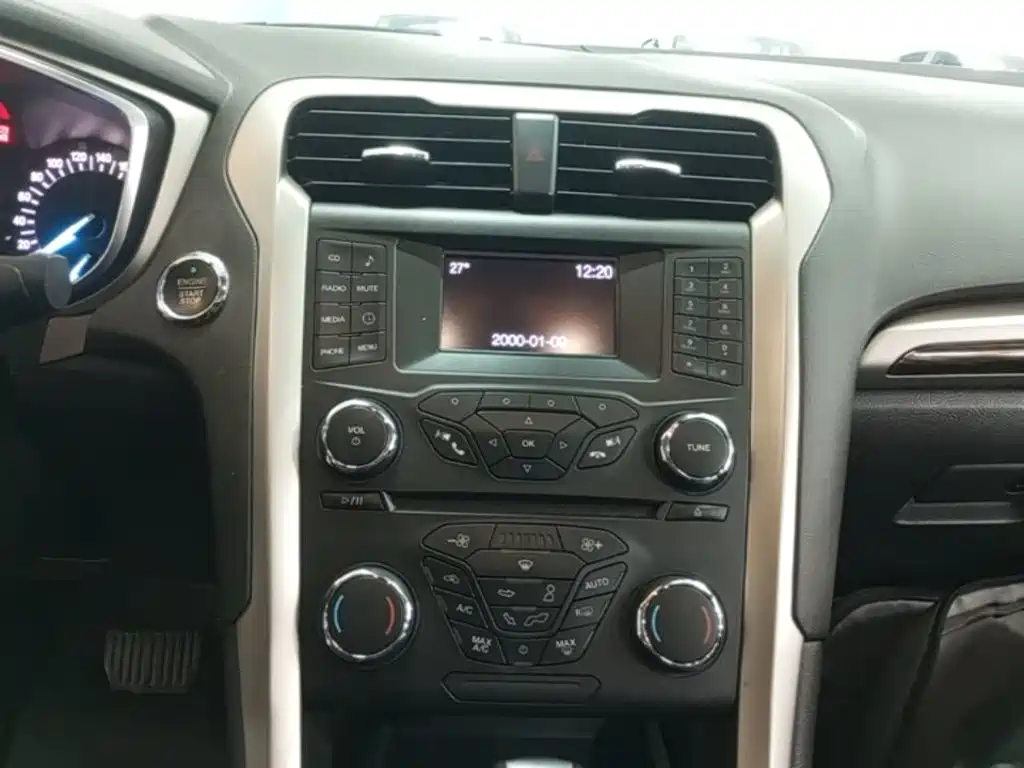 Ford Mondeo — миниатюра 13