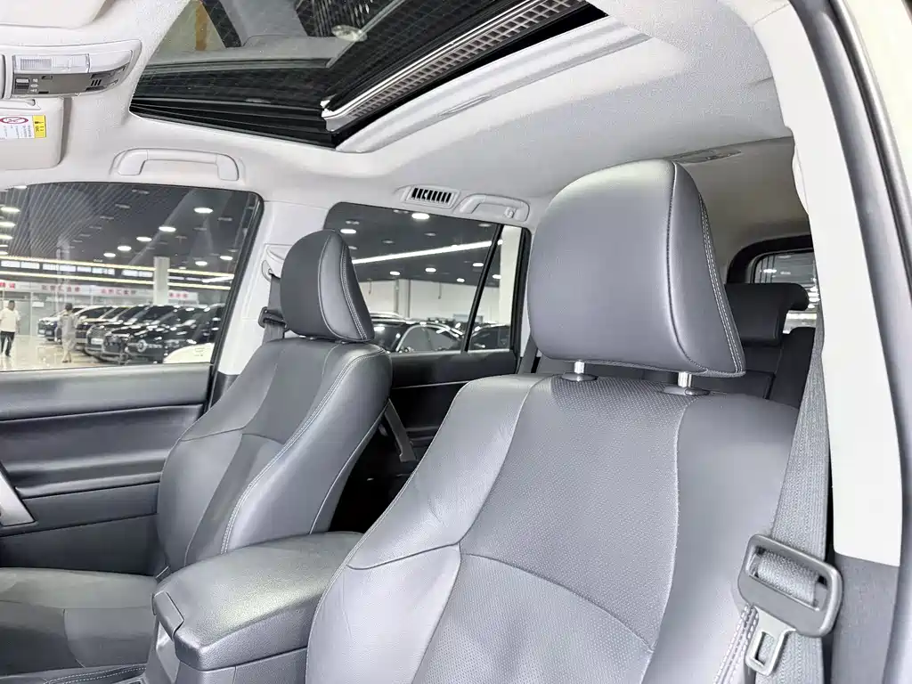 Toyota Prado — миниатюра 10