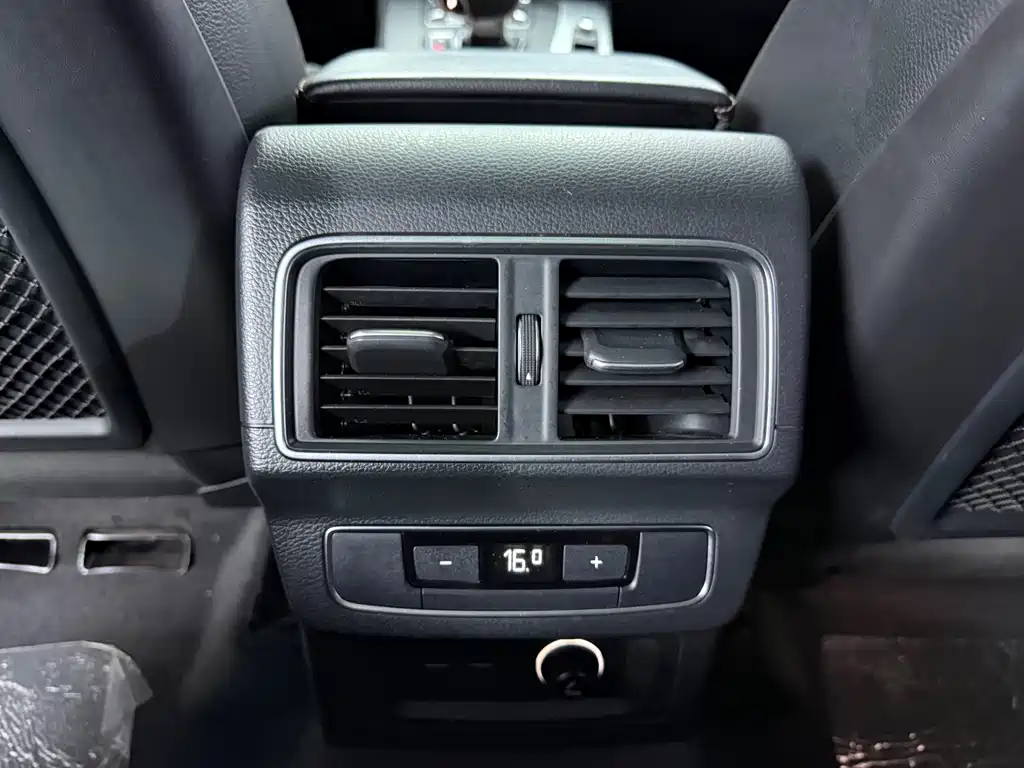 Audi Q5L — миниатюра 14