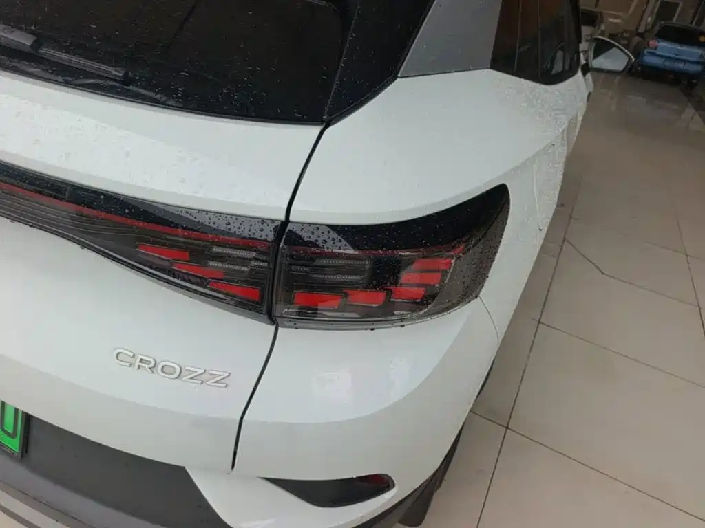 Volkswagen ID.4 Crozz — миниатюра 8