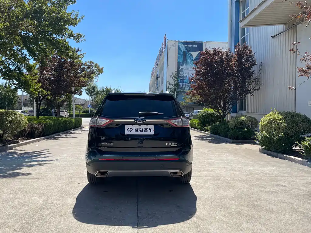 Ford Edge — миниатюра 6