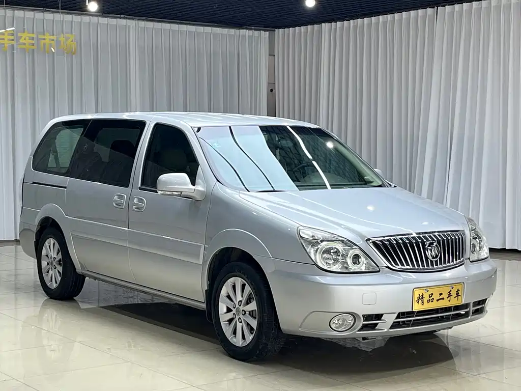 Buick GL8 2012 2.4L BASE Comfort