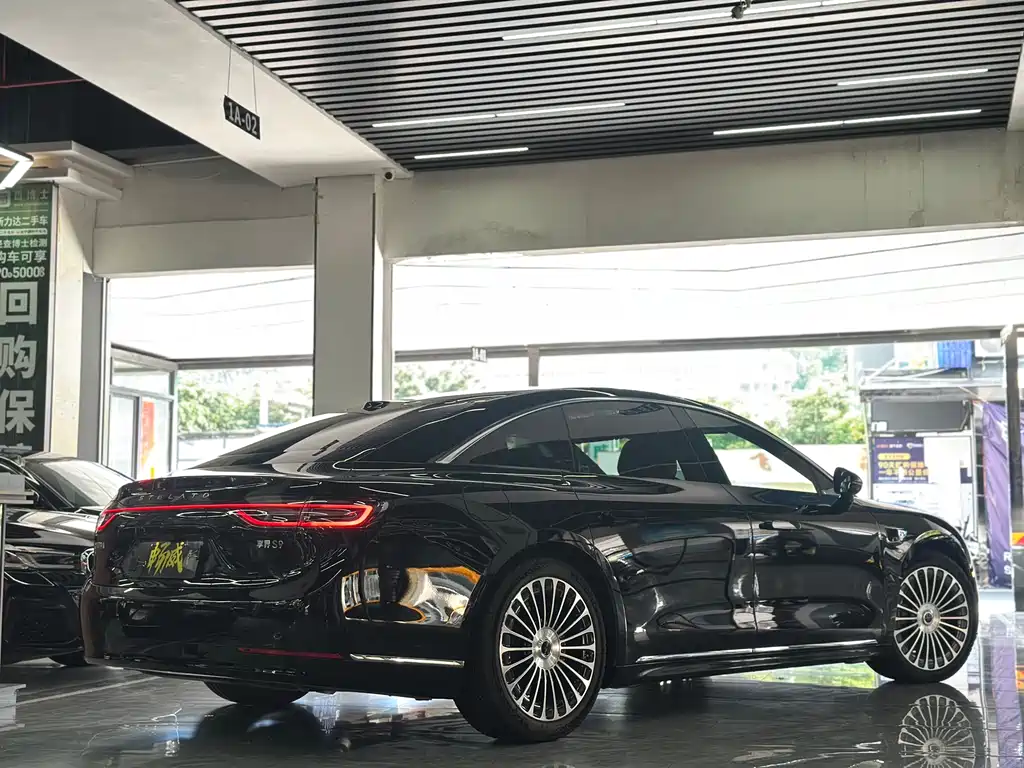 Stelato S9 2025 Ultra