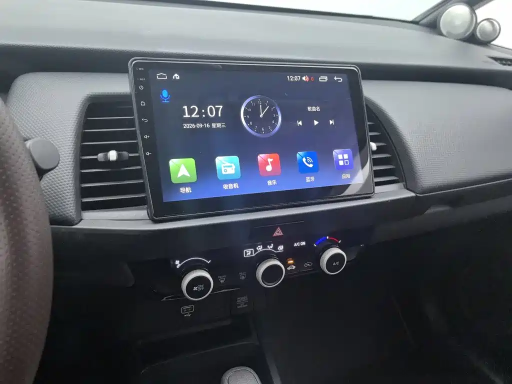 Honda Fit — миниатюра 12