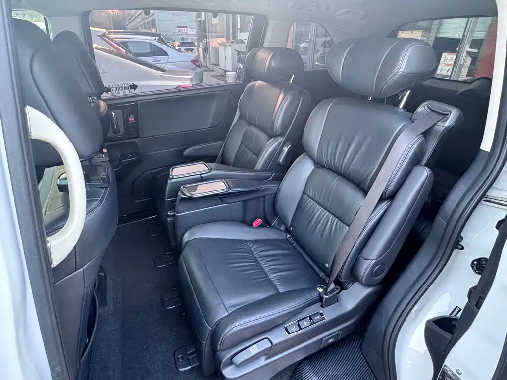 Honda Odyssey — миниатюра 7