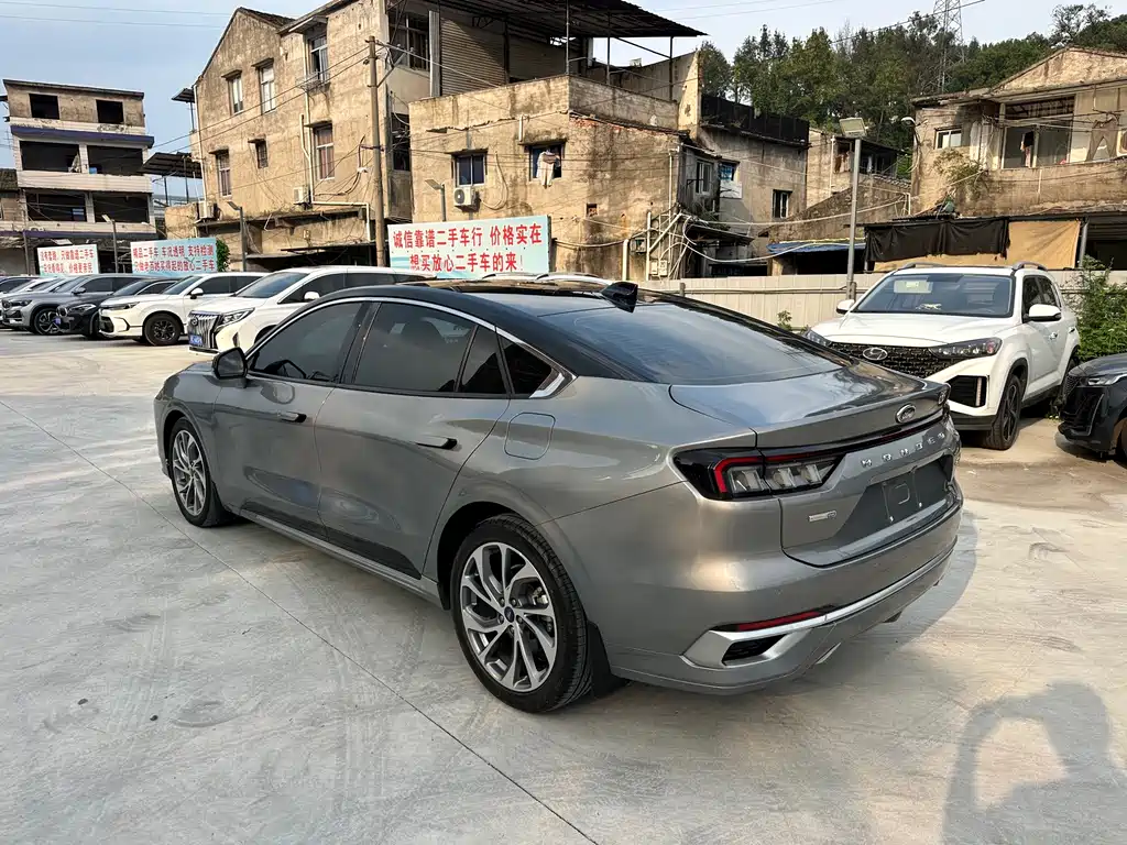 Ford Mondeo — миниатюра 3