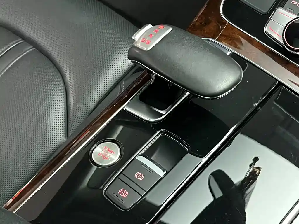 Audi A8 — фотографии объявления, Фото 19