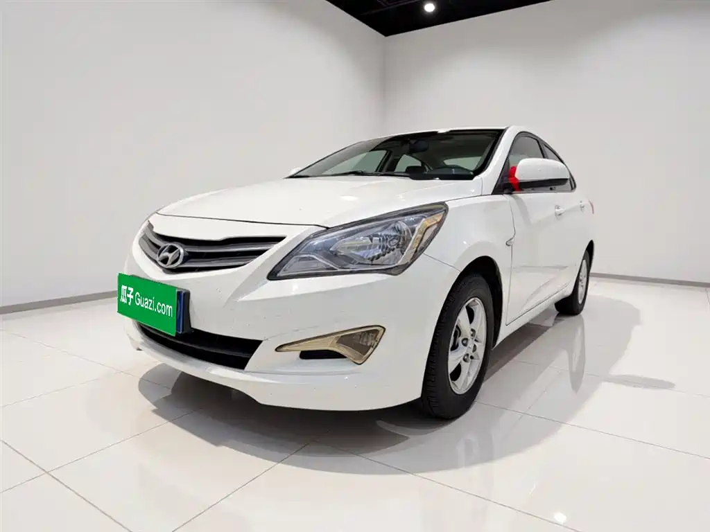 Hyundai Verna 2016