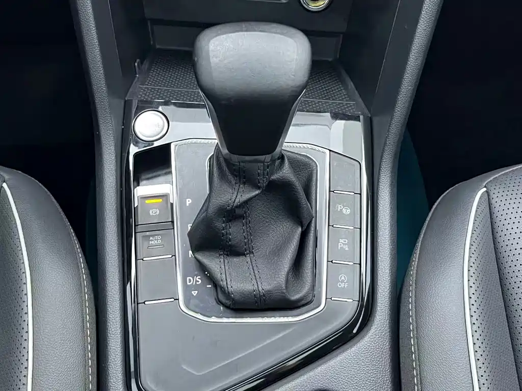 Volkswagen Tiguan L — миниатюра 13