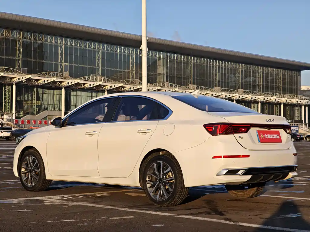 KIA K3
