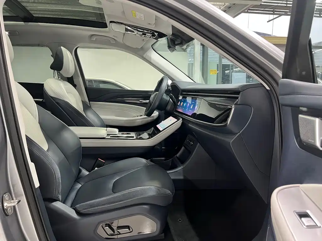 ARCFOX EXTREME FOX POLAR FOX ALPHA T