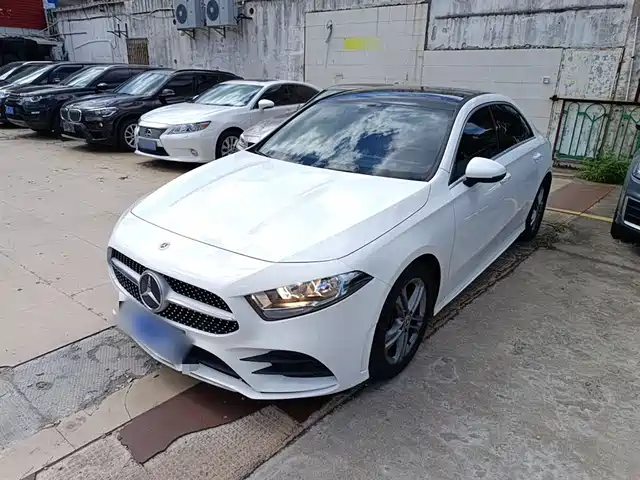 MERCEDES-BENZ  A CLASS