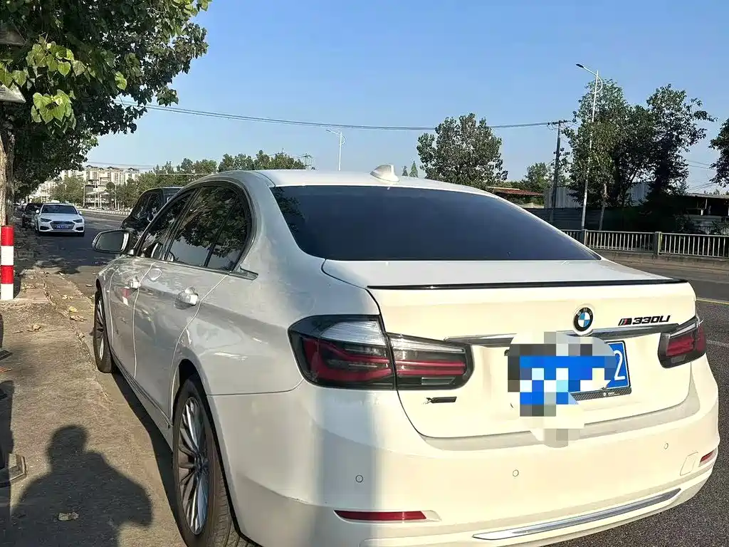 BMW 3 Series — миниатюра 8