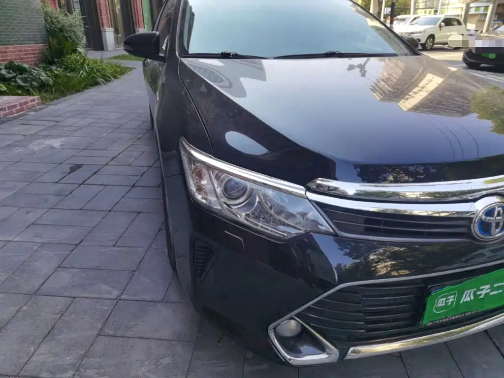 Toyota Camry — миниатюра 7