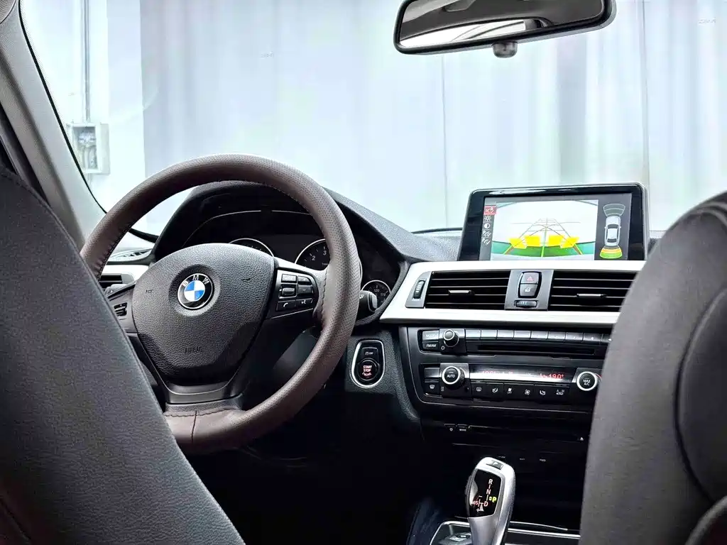 BMW 3 Series — миниатюра 4
