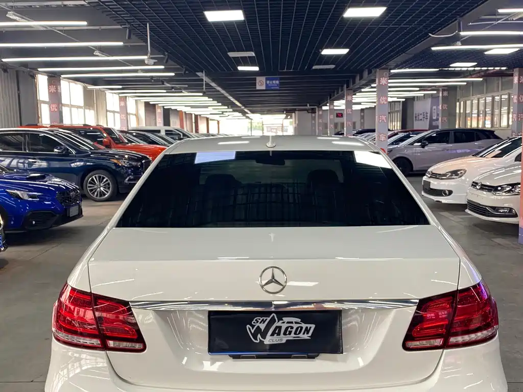 Mercedes-Benz E-Class — миниатюра 6