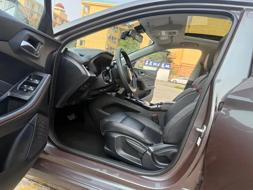 MG MG5 — миниатюра 19