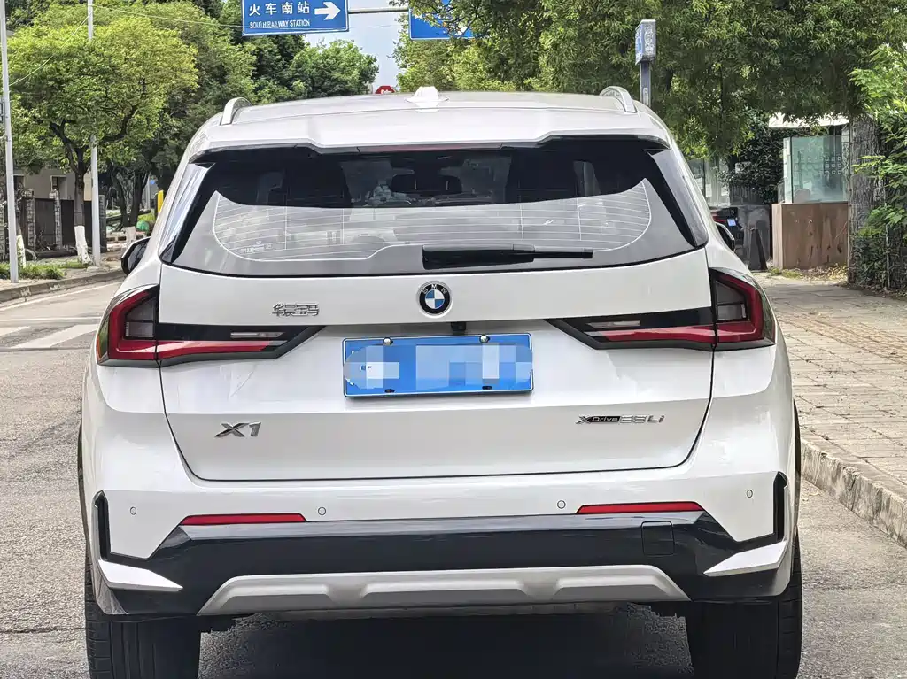 BMW X1 2023 xDrive25Li X