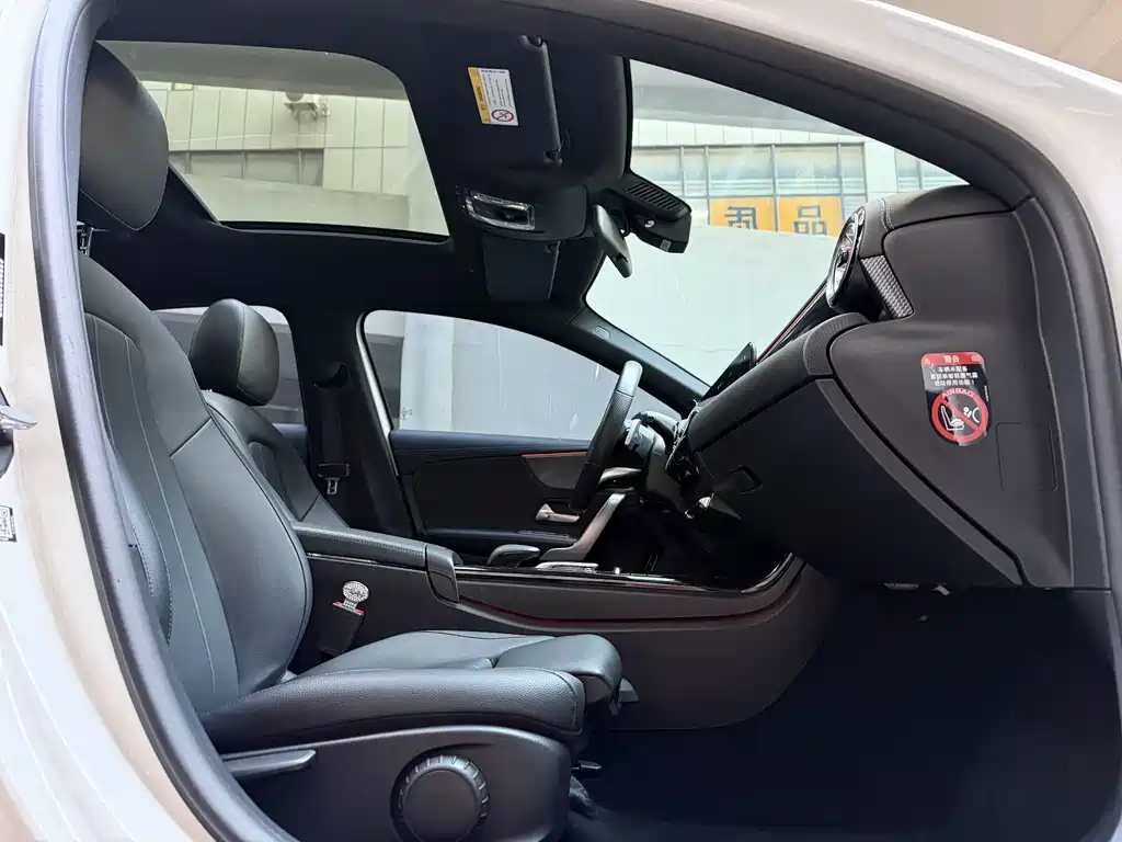 MERCEDES-BENZ A CLASS