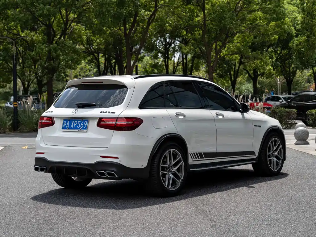 Mercedes-Benz GLC AMG — миниатюра 2