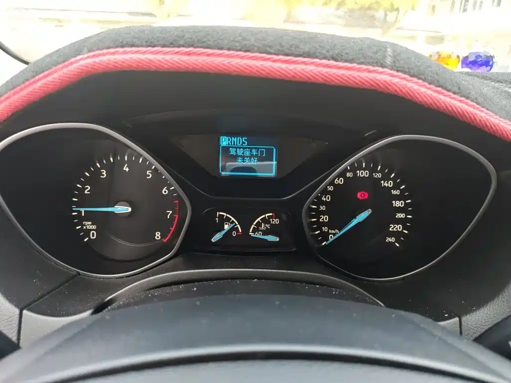 Ford Focus — миниатюра 12